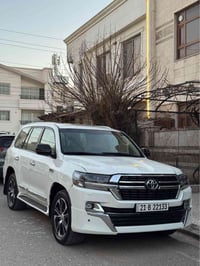 لاندكروزر GXR • موديل ٢٠١٢ • ٢٢٧٠٠٠ كم