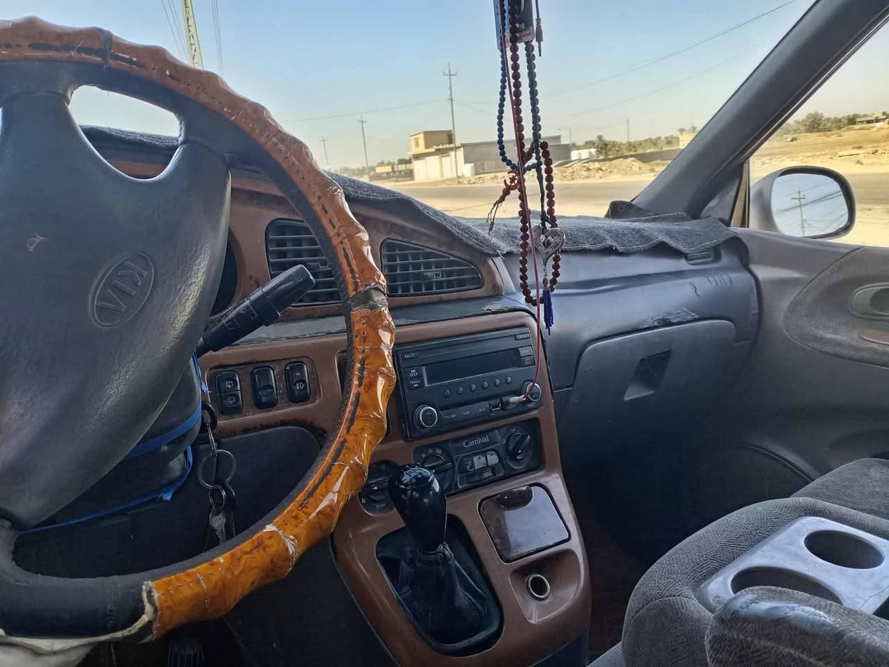 كرنفال موديل الفين للبيع سياره نضيفه ***********
