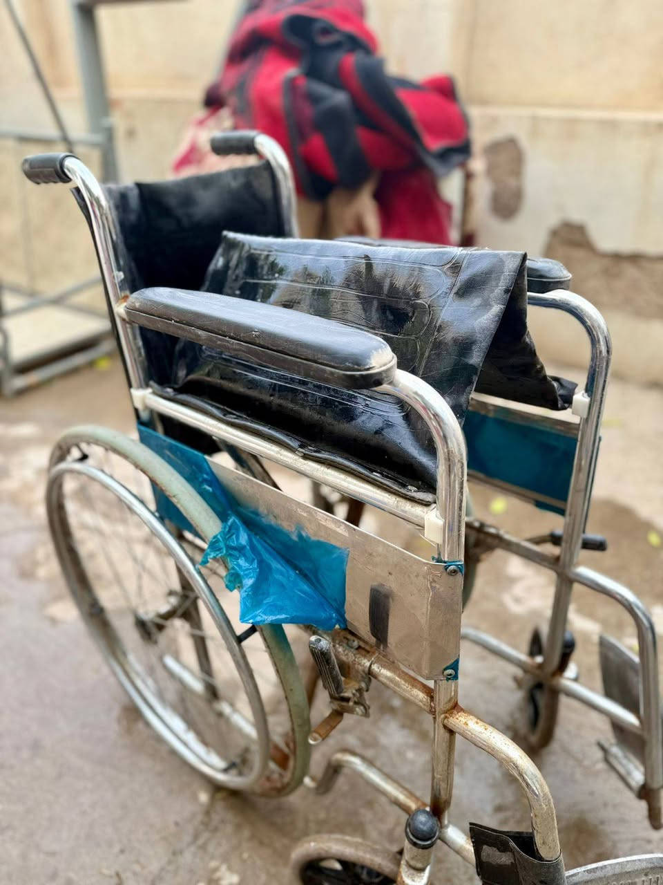 للبيع السعر خاص


**إذا كنت صاحب هذا الإعلان وتريد حذفه لأي سبب، رجاءا أرسل رسالة إلى الدعم الفني**