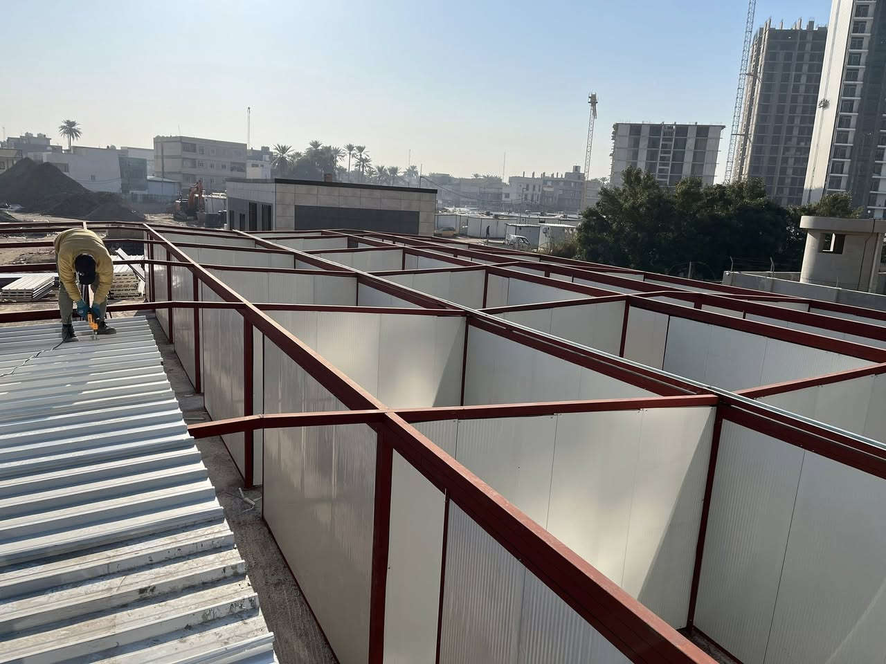 سلام عليكم كادر حدادين كرفانات التجهيز المجمعات السكني ***********
