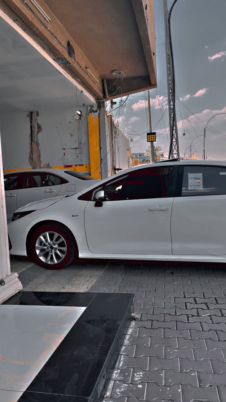 ⚜️بسم الله الرحمـن الرحيم ⚜️
COROLLA 2025 HEV  13 km 
🛜 رادار امامي 
🛜تحديد مسار 
🛜خروج عن المسار
🛜3 انضمة قيادة 
🛜 هاند بريك اوتو
🛜اوتو هولد
🛜كامرة خلفية دوارة 
🛜توقف ذاتي 
🛜جلد اسود 
🛜 بصمة عدد ٢

🔴ملاحضة السيارة ع وضع الوكاله 

السـعــ🔴ـر 159 مجالك حك جيتك فقط 

مكان السيارة صلاح الدين تكريت

 ⚜️***********  صاحب السيارة ⚜️
