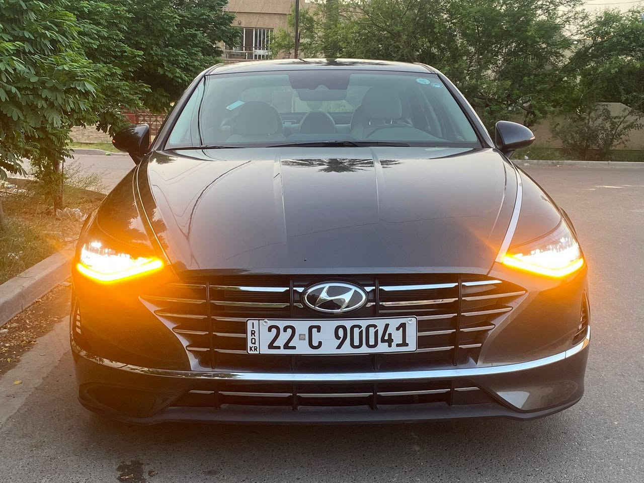 سوناتا 22اربيل باسمي محرك 2500المرغوب ماشيه 45 سياره وارد فقط جاملغ خلفي والباقي مكفول شركه سياره استخدام شخصي 
للبيع او مراوس حسب القناعه
