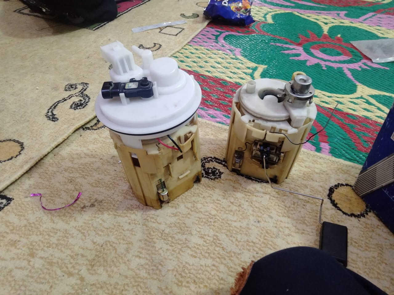 أغراض فورنزا للبيع مسجل  زوج مري واحد اصلي والثاني تجاري وسفايف باب صدر اليمين وعبوات مستخدمه يرادلهم ترتيب طوافات استفسار *********** بغداد الكرخ قرب تقاطع درويش
