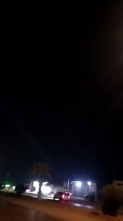 السلام عليكم  كيه موديل 96 رقم بابل سنويه 2028 سياره جديده احله من الصوره مكان السياره بابل قضاء القاسم  مكلف بالنشر رقم راعيه  ***********
