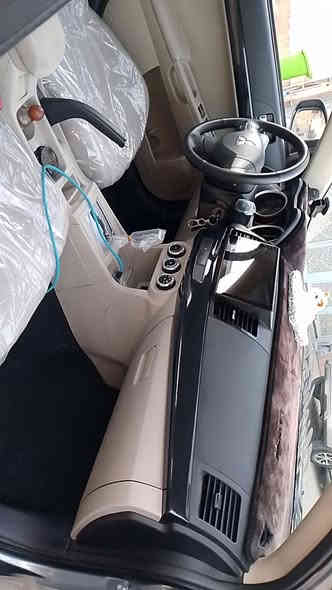 السلام عليكم 
 من اجدد اللانسرات بلگروب  جديدة كلش
2016 خليجية بيها بارد علة كد شبر بلجاملغ العكس السايق 
السيارة محدثة بلكامل
ماشية 24 الف كيلو حقيقي 👍🏼👍🏼 
دعاميات GT
بنيد مصبوغ نفس اللون GT 
دوسات GT
بگ لايت لد اصلي 👍🏼
سبايدر اسود اصلي 
بروجكترات
شاشة وكامرة دوارةHD
تخم تاير جديد
درگة خياط جلد اسود
سويچات اصلية عدد٢
گير ومكينة جديدات كلش
ملاحظة :- السيارة جديدة لحد يقارنها بل ماشيات ١٥٠ الف و ٢٠٠ الف 
اي نقص بلسيارة ماكو علة گد التحويل بس والسنوية بأسمي  
مكان السيارة بغداد اليرموك 
السعر 112 وبيها مجال للشراي  
***********
***********
