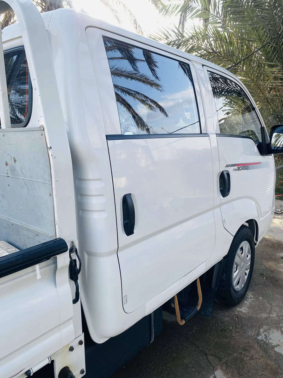 سلام عليكم شباب
للبيع كيا بنكو دبل قماره 

وارد كوري 

مسكر 

موديل 2020

رقم بابل   باسمي  الدولي   تحويل مباشر

كشنات تدفئه تبريد 

مري شفط 

تسخين ستيرن +جام

باتري جديد 

عليه تخم تاير جديد 

السياره كفاله عامه من الصبغ والتبديل وفتح المكينه والكير 

ماشيه 140 الف 

مكان السياره بابل 

***********
