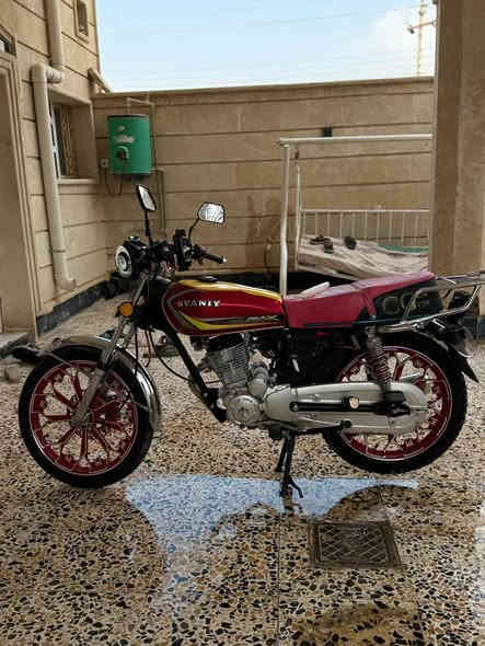 #للبيع 
السلام عليكم دراجه سيفان موديل 2024 مستخدمه قليل كلها شرط من الويل للويل محرك شرط ممفتوح مكاني صلاح الدين قضاء الدور الاتصال و الاستفسار ***********
