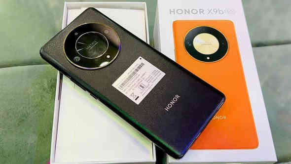 السلام عليكم عندي هونر x9b ذاكرته265 مكفول جهاز كارتونته موجوده وغراضه كلها كامله أريد اراوسه
بأيفون12او 13برو ماكس كون نظيفات.
مكاني بغداد للتواصل متواجد ماسنجر الرقم ***********
