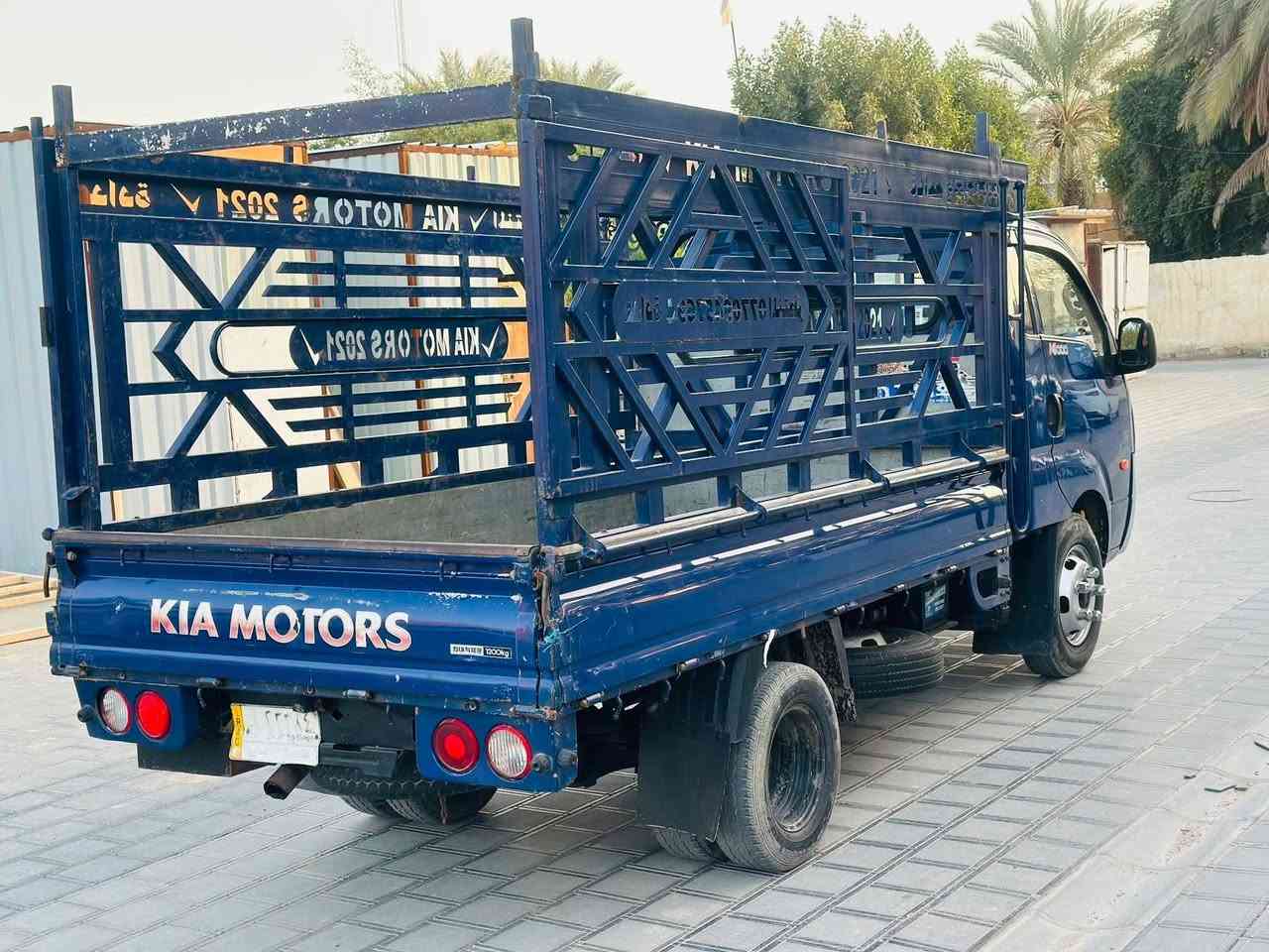 يا الله كيا فحل موديل 2015  رقم قادسيه بسمنه تحويل وغرامات صفر مسكر سبعه كير محرك جديد شرط نظافه المحرك قبل سبوع شادلهيا طابوكه  ميه بلميه تخم تاير ١٤  استدد 27محجر تفصال  مال الصويره سياره مكفوله لا ضربه ولا صبغ رقم شاصي واضح مكانه كربلاء الحسينية ***********.   السعر 118 وبيه مجال للطيبين
