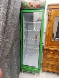 ثلاجة • للبيع • أجهزة كهربائية