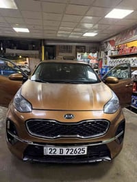 اسلام عليكم  اسبورتج 2020 للبيع  الون قهوائي محرك 2400 حادثها سرقت بني...