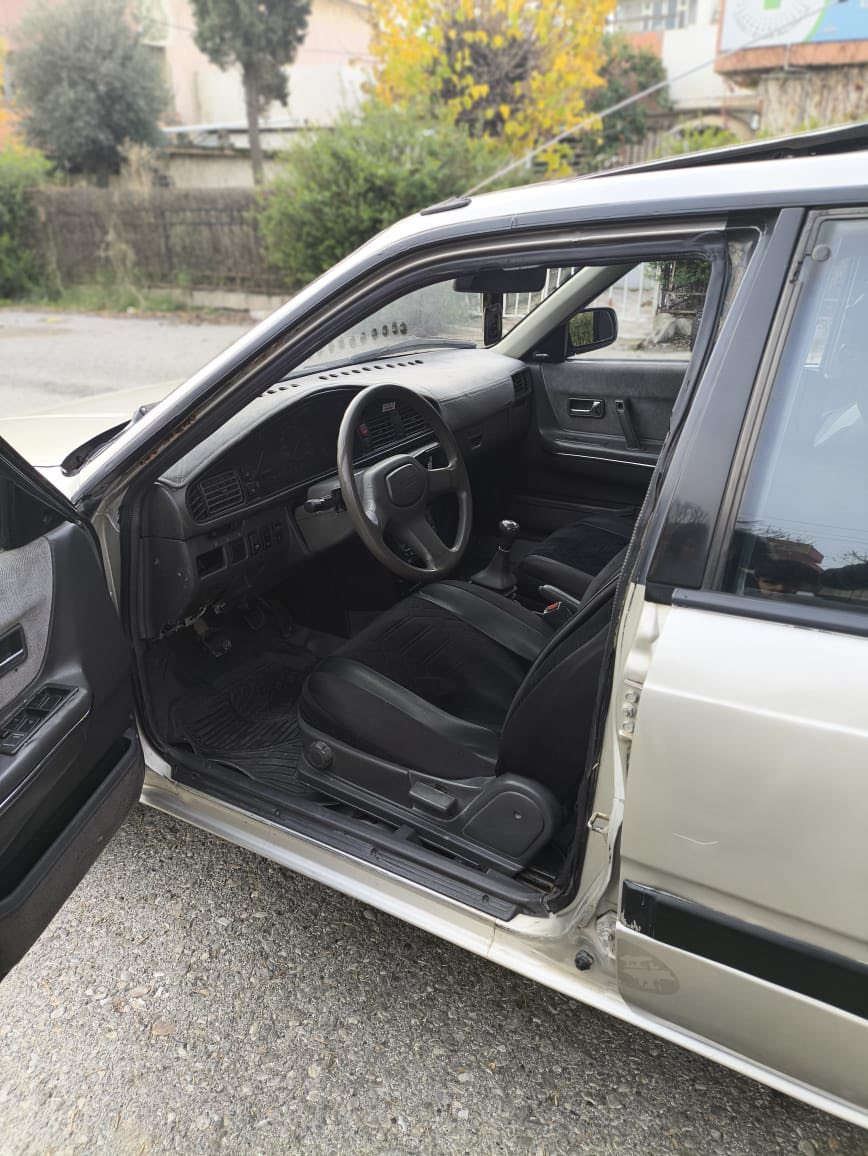 #مازدا626سلێمانی   هەشت و بخ
گێر عادى کوشن جلد 
سەقف سڵایت ئۆتۆماتیک   
چوارجام کارەبا  
هیچ مەسرەفێکی تێدانیە
چوار تایەی تازە 
پاتری تازە 
کارەبایی مەزبووتە 
لەسەر دەقی شەریکە ماوەتەوە 
زۆر پاک و خاوێن 
بێ لێدراوی دەعم
بەرگە درگاو سەقفی شەریکەیە
 گێر و مەکیەنەی بەشەرت 
هیچ کێشەیەکی تێدا نییە
تەحویل و خرامە بەشەرت 
نرخ- 40 $

پەیوەندی بکە بەم ژماریە
***********
