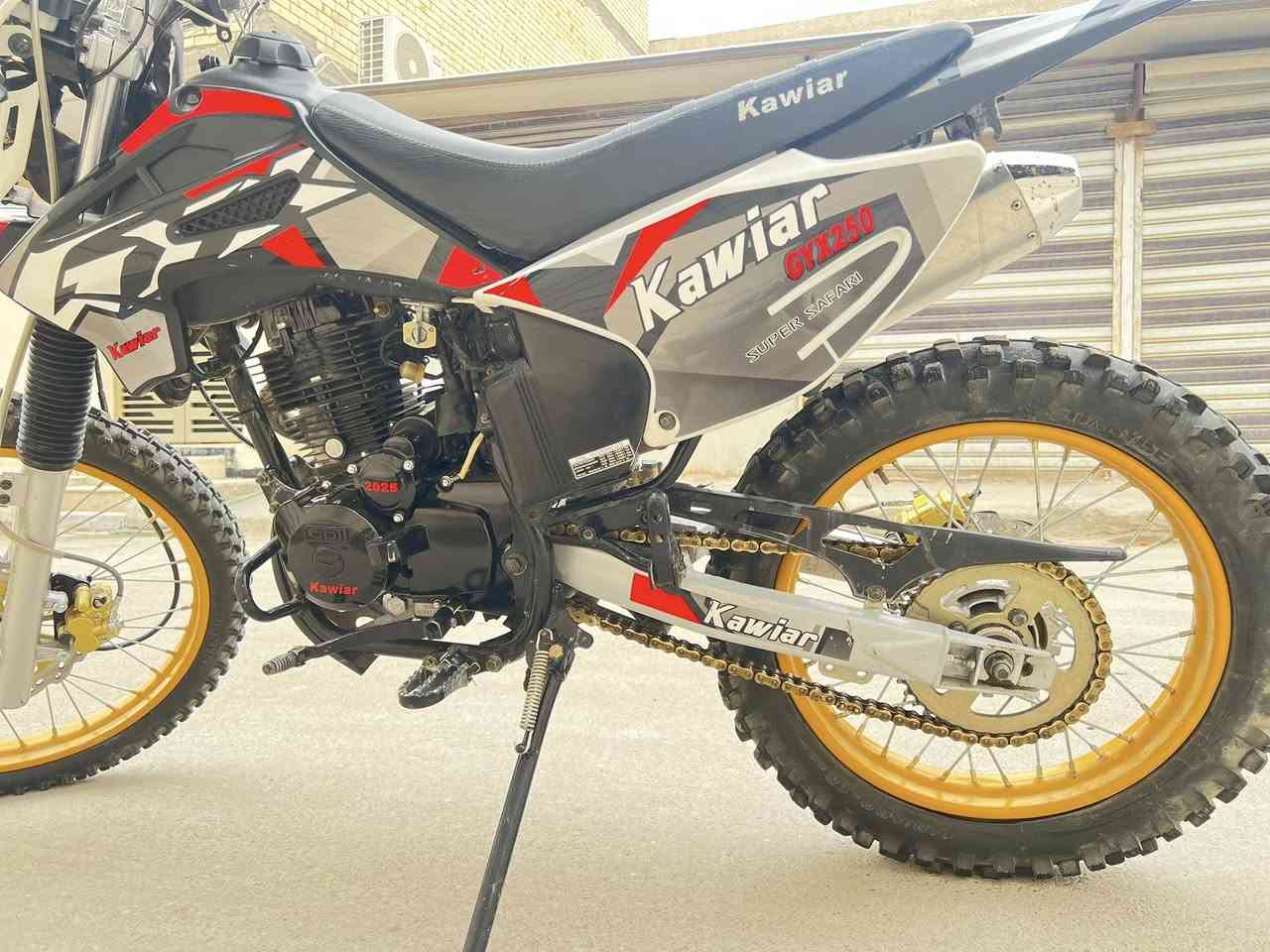 السلام عليكم شباب
🏍️ دراجة للبيع 🏍️
قفاز كايوار
موديل 2025
المكينة مكفولة وما مفتوحة نهائياً
الدراجة نظيفة وحلوة وما بيها شي
نصبتها حلوه
أوراقها كاملة
السيباية ورا موجودة
بس بيها شغله وحده فقط بيها طبگ تشتغل من الشخاطه مال السلف
للاستفسار الجاد فقط ***********📞واتساب فقط 
والله يبارك بالنصيب ✨
