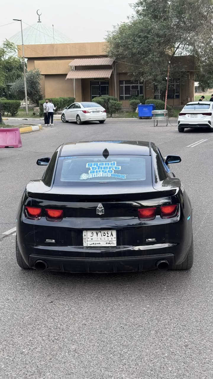 كمارو 2013 خليجي 2ss
السيارة من ناحية الموصفات اعلى شي 
كامرة داتا شو كشنات جلد تدفئة فتحة كيجات 300
مال الخليجي  سيارة عليه شوته هدرز
كاملة على آخر حبة صدر امامي خلفي مكينه كير اكسل ابسط تفاصيل معتني بيه
لحد قبل أسبوعين بدلت زوج متطورات جام تفصيخ اصلي وكالة تخم تاير ويل نضيف لا عواج لا فطور 
السيارة مكلفة كلش هواي ومصروف عليه كلش هواي مناقصه شي وحمدلله من من اصغر شي لل اكبر شي جاهزة 
الصبغ الي بسيارة ربع جاملغ الخلفي بدون شواصي بدون لغود 
مكان سيارة بغداد العامرية 
السعر 135 وبيه مجال رجاء لحد يقارن بلعام والحزام كلشي وسعره والسوك كلشي بي
تواصل ع رقمي ***********
