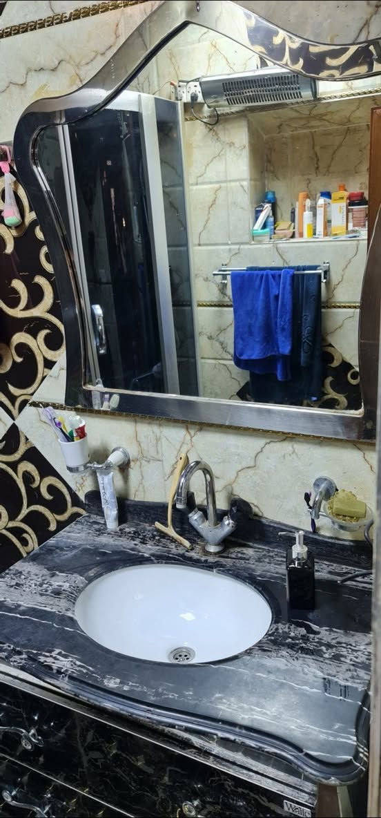 مغسله مرمر قياس متر مع مرايه تكمه السعر ١٥٠ الف مكان شارع فلسطين


**إذا كنت صاحب هذا الإعلان وتريد حذفه لأي سبب، رجاءا أرسل رسالة إلى الدعم الفني**