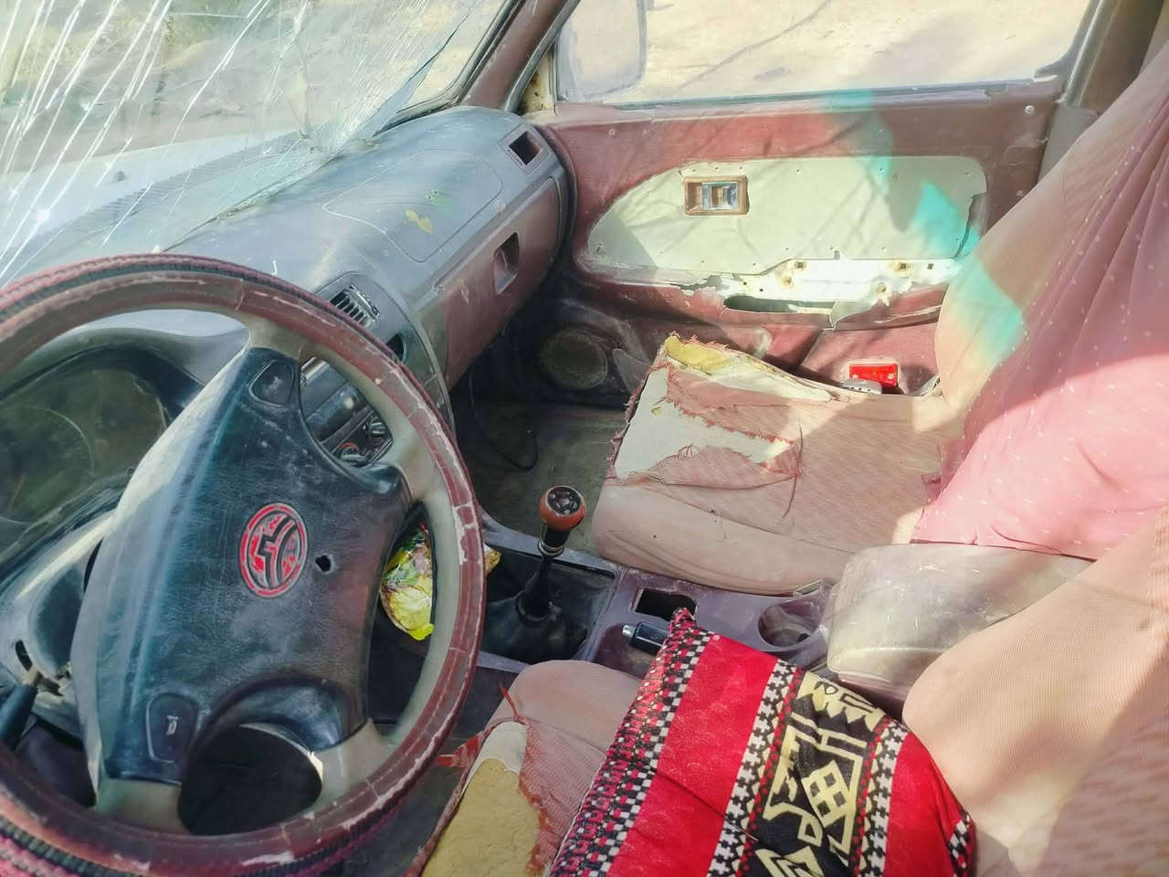 دير موديل 2008منفيس فقط. كير ومحرك مكفولات كهربائيات كله شغاله  حداديه نضيفه. وكشرته شوفت عينك. السعر. مليون   وبيه مجال شويه    مكاني الناصرية قضاء الاصلاح. ***********.    ***********. مراوس عادي.
