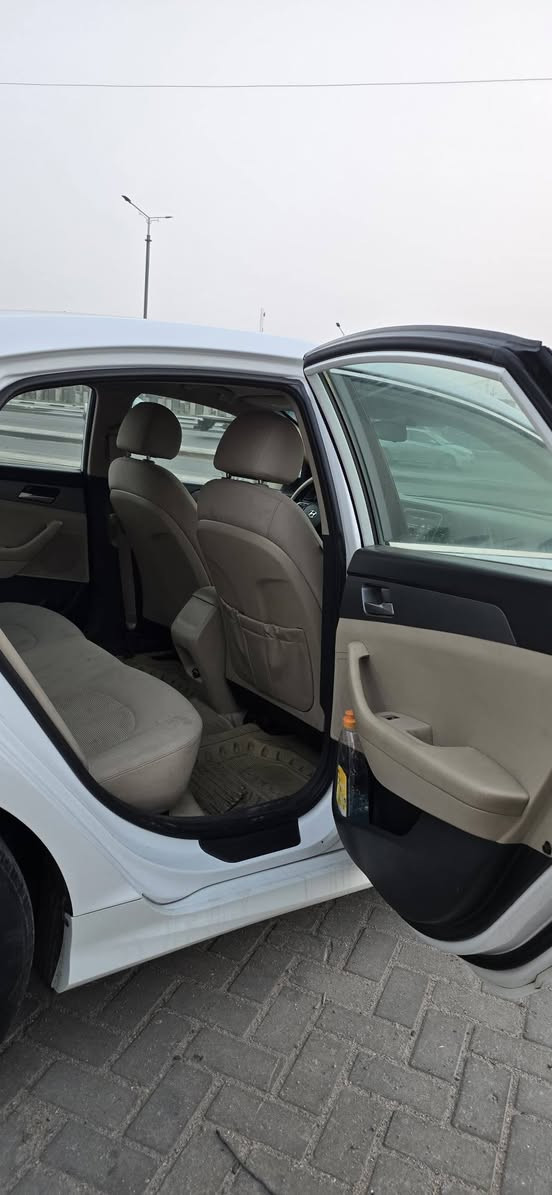 السلام عليكم
سوناتا 2018وارد امريكي  رقم بصره تحويل ثاني يوم/حادثه بصيط بدون داخل  
خشم الجاملغ والبنيد مواصفات السياره  رادارات تحكمات ستيرن  تخم تاير جديد حداديه جديه كير ومحرك كفاله /محرك 2400 / السعر 145 وبيه مجال
***********// بي واتساب
