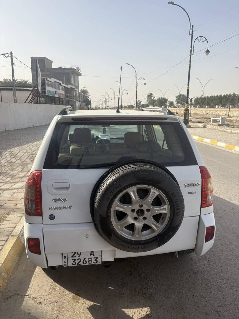 سياره تيكو للبيع او مراوس  
مكان الكوت  سعر 75  نضيفه كير ومكينه وتبريد  وغرفته نضيفه 
للأتصال ***********
