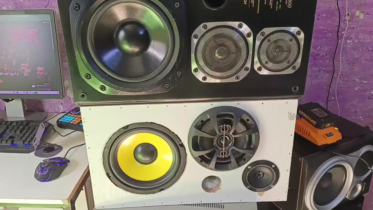 من رخصة الادمن شغلي حسب مقاسات الفكتور 
الصوت روعه ❤️💯 شبي شغلنه تطربون على غريب😆😄


**إذا كنت صاحب هذا الإعلان وتريد حذفه لأي سبب، رجاءا أرسل رسالة إلى الدعم الفني**