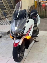 2014 T MAX  دخول جديد  مكينة 530  الممشى36 الف   الدراجة مكفولة كفالة ...