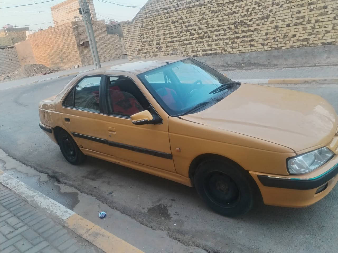 محرك لا تنقيص ولا تبخير كير نضيف
موديل ٢٠١٥ 
حداديه نص عمر تحويل ثاني يوم
السعر ٢٢ وبيها مجال شويه ***********
مكاني الديوانيه
