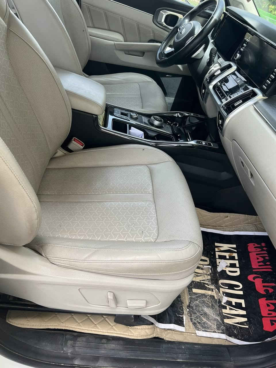 السلام عليكم سورنتو للبيع موديل ٢٠٢١  مواصفات Vip رقم بغداد بسمي هزه جديد ماشيه ٨٠ الف مكانها بغداد للتواصل ***********  السعر 263 $

المواصفات 
١-فور ويل 
‏٢-٧ انضمه قياده
٣-اناره داخليه ٧ الوان
٤-مانع انزلاق
٥-كير ماوس ٨ نمر
٦-خمس كامرات
٧-صندوق كهرباء
٨-تشغيل عن بعد 
٩-ترحيب سورنتو
١٠-محرك ٦ سلندر
١١-شحن لا سلكي 
١٢-٧ راكب
١٣-٣ قطع تبريد 
١٤-بانوراما 
١٥-سايد بريك بصمه
‏١٦-سبع مقاعد كهرباء 
السياره بعد بيها هواي مواصفات فول للاخير  السونار مرفق بل منشور
