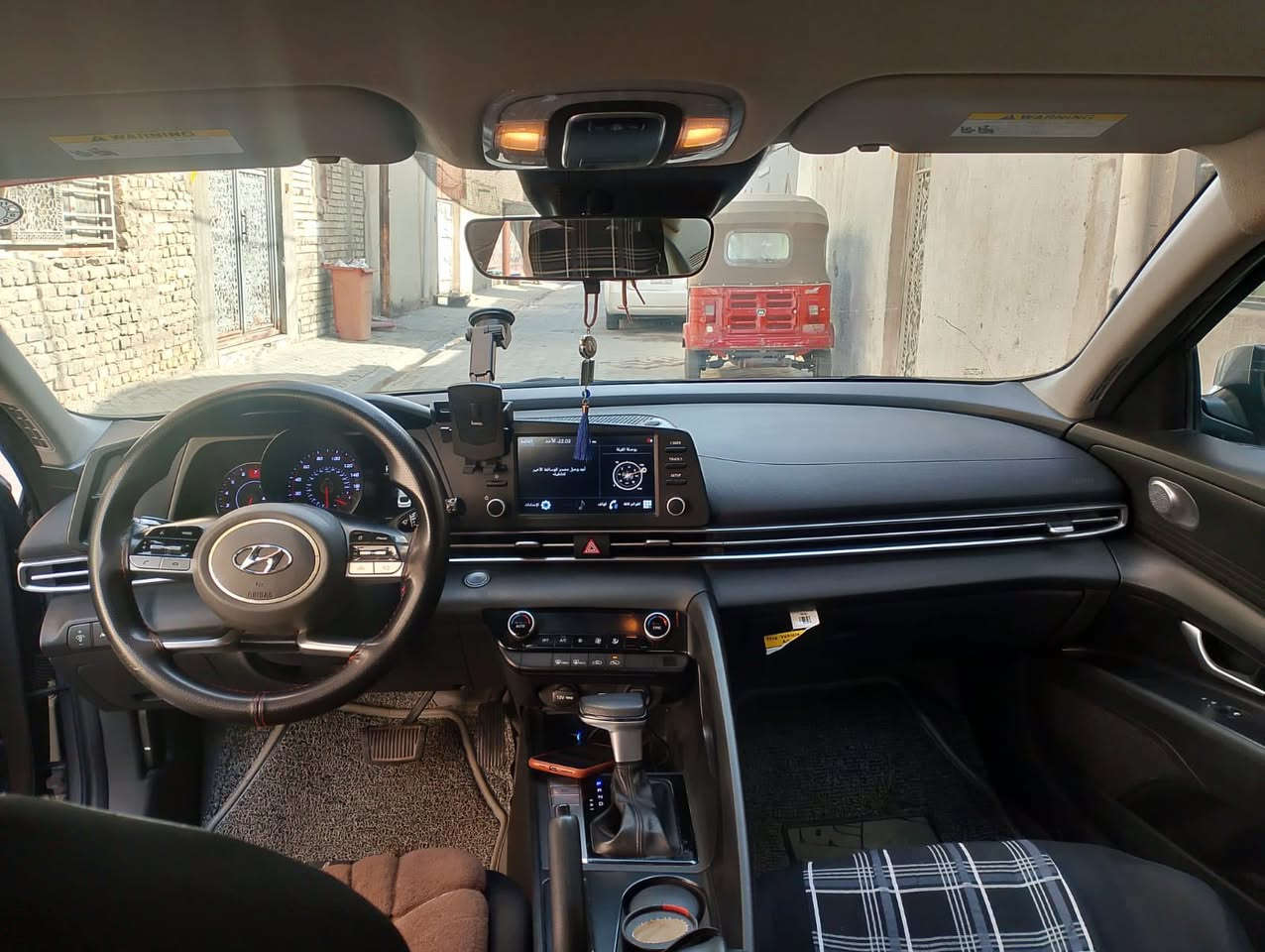 سلام عليكم الانترة 2021 وارد امريكي مثل ماموضح بصور سعر 145$ وبيها مجال مكينه 2000 رقم الاستفسار ***********
