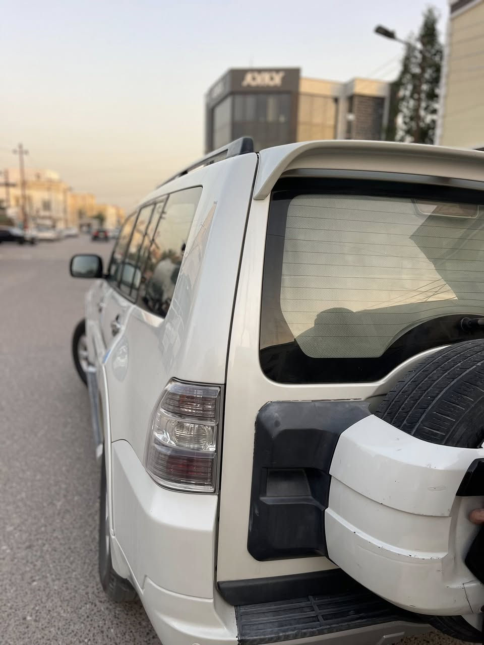 السلام عليكم....
للبيع باجيرو حبتور 1/1 فول مواصفات موديل 2009.... رقم بصرة... الإنكليزي... السيارة بسمي تحويل ثاني يوم.... مكفولة من الضربه والصبغ.... محدثه...2017... الحداديه جاهزه …تخم تاير جديد … تبريد شغال…مرايا شفط...دمام ...شاشه...كامرا خلفيه .. كراسي تحكم.... السعر 123 دولار...مكاني البصره ....اتصال ***********
