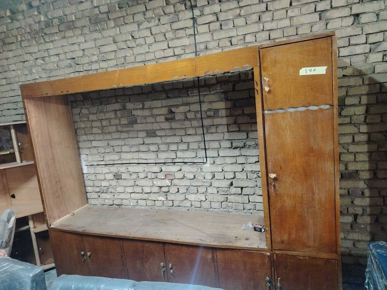 للبيع كنتورات متوفرة  وبوفيات الاسعار موضحة بالصور وبيهن مجال ابيع واشتري واراوس اشتري غرف نوم وكناتير اي غرض منزلي اشتري
العنوان/ بلدروز مقابيل مدرسة الثقافة مجاور انفنتي مول 
للاستفسار/***********/***********
