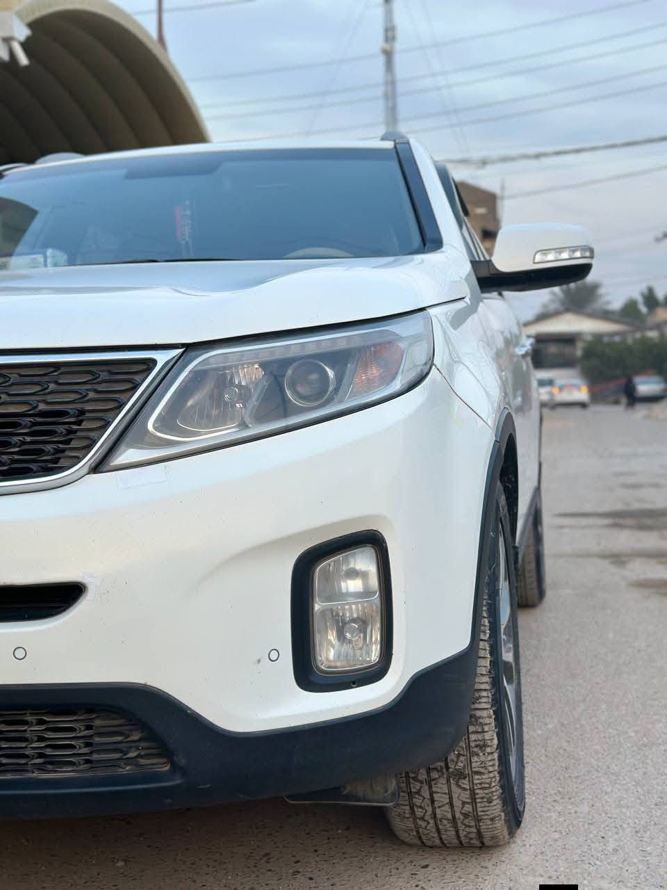 السلام عليكم
كيا سورنتو 2015 خليجي للبيع 
سته سلندر سبعه راكب 
رقم بغداد بأسمي
نص فول بصمه كرسي كهرباء 
حساسات اماميه خلفيه 
كامره شاشه صغيره 
اشاره ترحيب علامه سورنتو ضوئيه 
وبقيه المواصفات 
السياره استخدام شخصي وممتعوبه 
السونار مرفق مع الصور كافه التفاصيل بي 
مكان السياره بابل الاسكندريه 
مكينه مبدل بيها كازكيت اشتغلنا درجه اولى شرط بلاد  
كشر نضافته احلى من الصور 
بيها مكانات بارد حيل بسيطه وشرط تجي تشوفهن ممبينات
ماشيه 200 الف على ادينه 
سعرها 185 وبيها مجال انشالله بسيط 
رقمي ‏
‪***********‬‏
‏‪***********‬‏
ابو عبد الله
