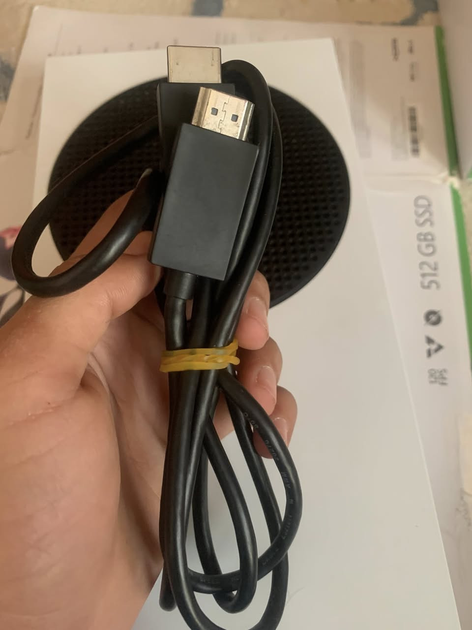 اكس بوكس سيريس إس إصدار 24 استعمال شخصي وقليل وجميع ملحقاته والكارتون الأصلي الذاكره 512 كلش نضيف الجهاز النظافه 100‎%‎ واستعمال قليل باليوم 2ساعتين وبيه كيم باس شهر مملوك العب هواي للبيع السعر350قفل  قفل قفل*********** واتساب
