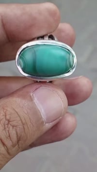 اخواني الكرام  خاتم سليماني اخضر  راااااااااااااااااااقي  للبيع السعر ...