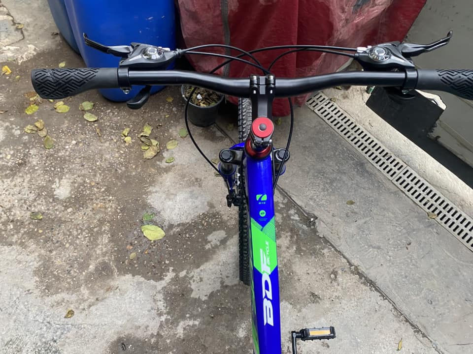 بايسكل جبلي  كلش جديد  
 مستخدم على كد فره وحده 

موصفاته 
 بريك دسك 
 ٧ نمر خلفية 
و ٣ امامية 
وايرات الكير و البريك دفن 
حجم 26
 للبيع ب 150 الف 
مكاني بغداد الشعب
للتوصل  على الماسنجر انطيك رقمي على الخاص


**إذا كنت صاحب هذا الإعلان وتريد حذفه لأي سبب، رجاءا أرسل رسالة إلى الدعم الفني**