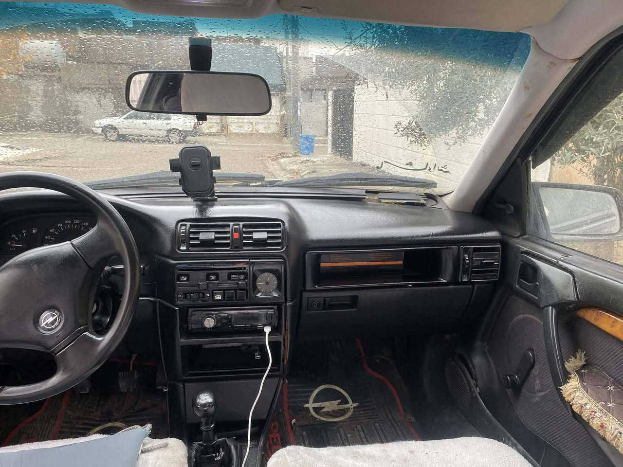 سڵاوتان لێبێ
ئاڕم پلاستیک سلێمانی 
ئۆپڵ ڤیکترا ١٩٩١ 
مەکینە ١٨ 
گێڕ و مەکینە بەشەرت 
بێ مەسروف 
تاقم پێشیم کامل داگرتوە 
سەیارەکە هی دەست خۆمە هی مەعرەز و بێ خزمەت نیە 
ئاڕمی سلێمانییە پلاستیک بە شەرت 
سەیارەکە تا بڵێی جوان و خۆشە پاوەرێکی خۆشی لەسەرە 
مەکینەیەکی ساف و خۆش بێ دوکەڵ و موکەڵ 
چوار تایەی لۆک 
سعر ٢٧ وەرەقە


**إذا كنت صاحب هذا الإعلان وتريد حذفه لأي سبب، رجاءا أرسل رسالة إلى الدعم الفني**