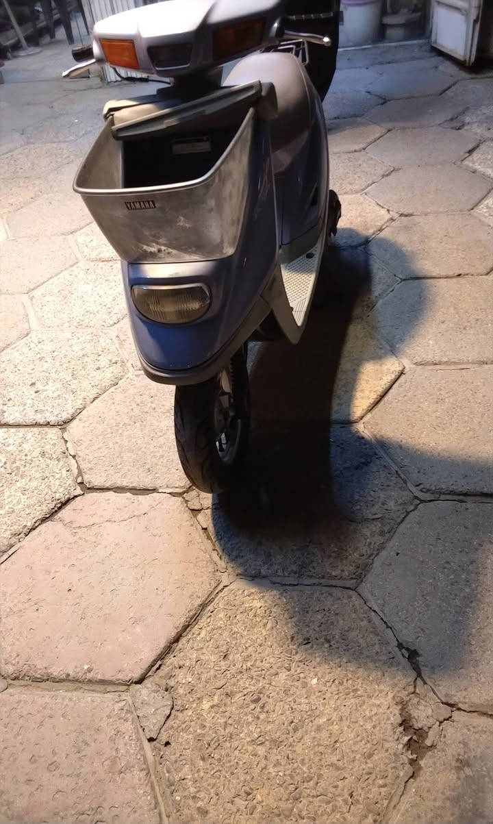 سلام عليكم عندي دراجه للبيع اسم يوماهة بزون كفاله عامه ماشي 6000 فقج مال رمبه البياع الاشرطه الأربعاء  *********** بغداد, العراق
