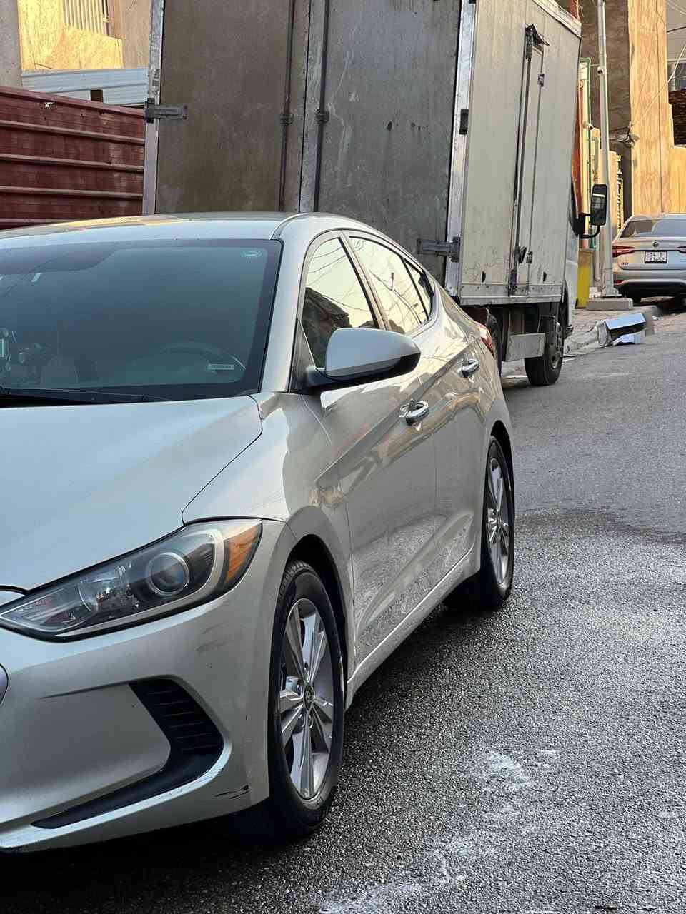 السلام عليكم النتره 2017 وارد أمريكي حادثهه بنيد وجاملغ والباقي كفاله السعر 110وبيه مجال مكان بصره الاستفسار ***********
