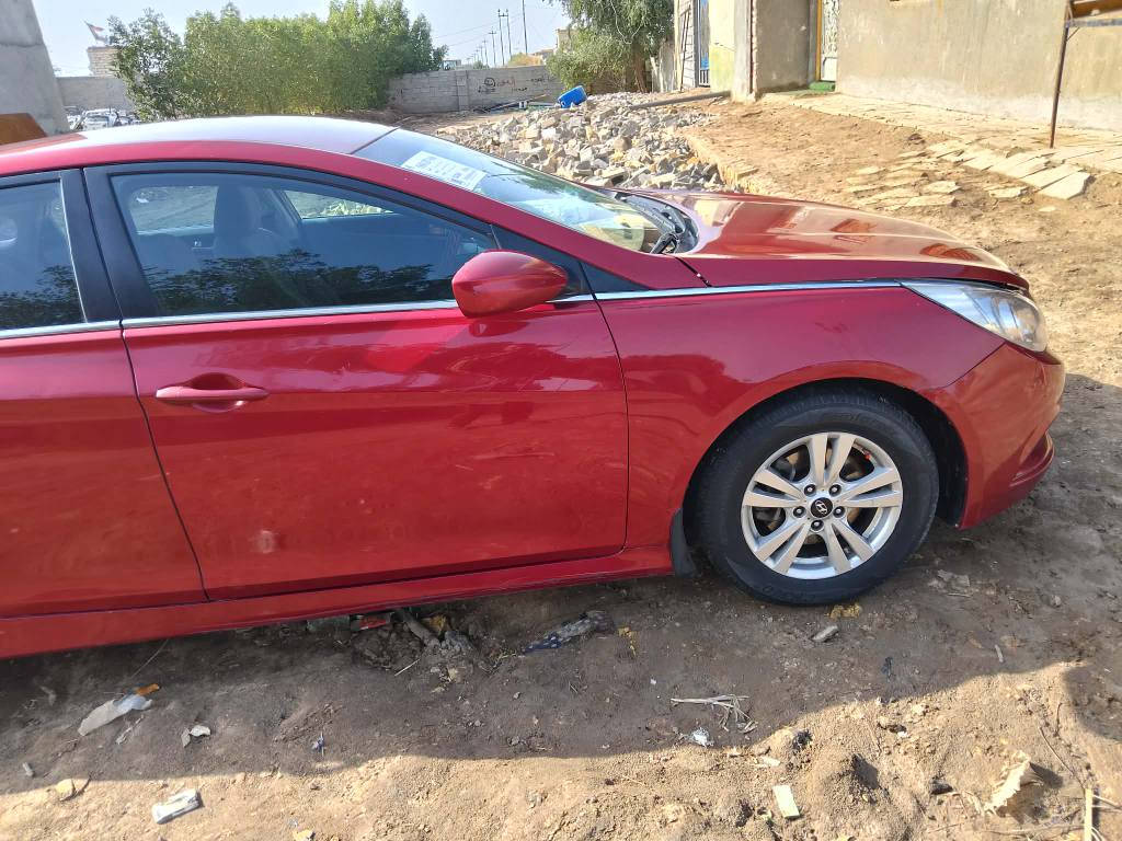 السلام عليكم ورحمه الله سوناته 14 امريكي سياره جاهزه من كل النواحي بيها جاملغ تبديل واكو رشه بلمدكرالخلفي اثر شخوط لاضربه ولا معجون بس رشه السعر 98 بيها مجال مكانها ذي قار رقم تلفوني *********** ناصرية, ذي قار
