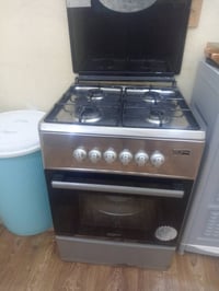 طباخ 4عيون للبيع شغال فقط الفرن عاطل 07707363668