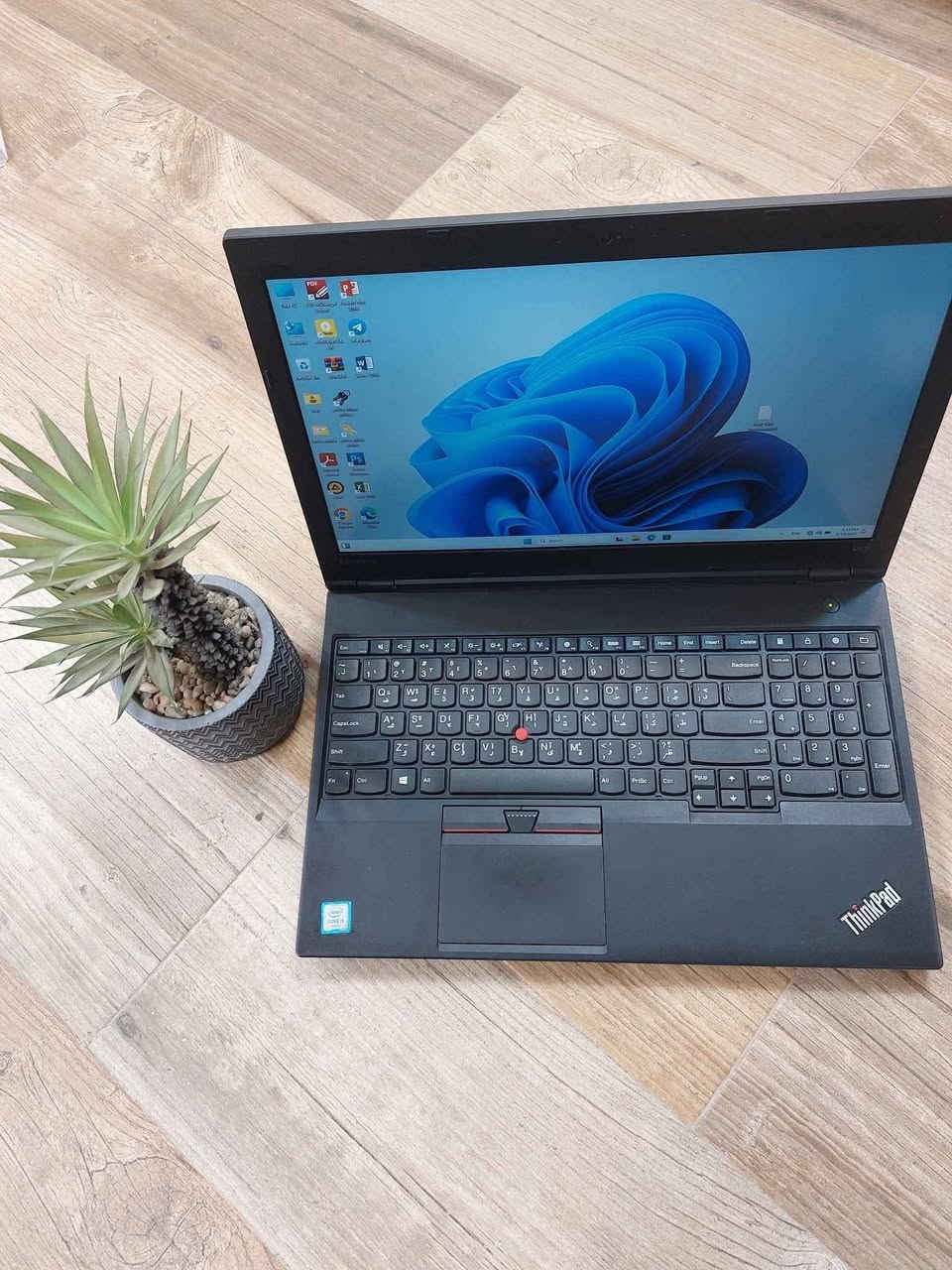 Lenovo L580 جيل سادس حجم شاشة كبير 15.6
 مناسب للبرامج المكتبية والطباعة والتصفح

 السعر. 335 الف مع التوصيل 
……………………
✓ المعالج Core i7-8th جيل ثامن 
✓ ذاكرة الوصول العشوائي (الرام) 8GB 
✓ التخزين( الهارد) SSD 256GB 
✓ مقاس شاشة(حجم الشاشة)  15.6 "
✓ كيبورد  عربي انكليزي Full k.b 
………………………………… بغداد, العراق


**إذا كنت صاحب هذا الإعلان وتريد حذفه لأي سبب، رجاءا أرسل رسالة إلى الدعم الفني**