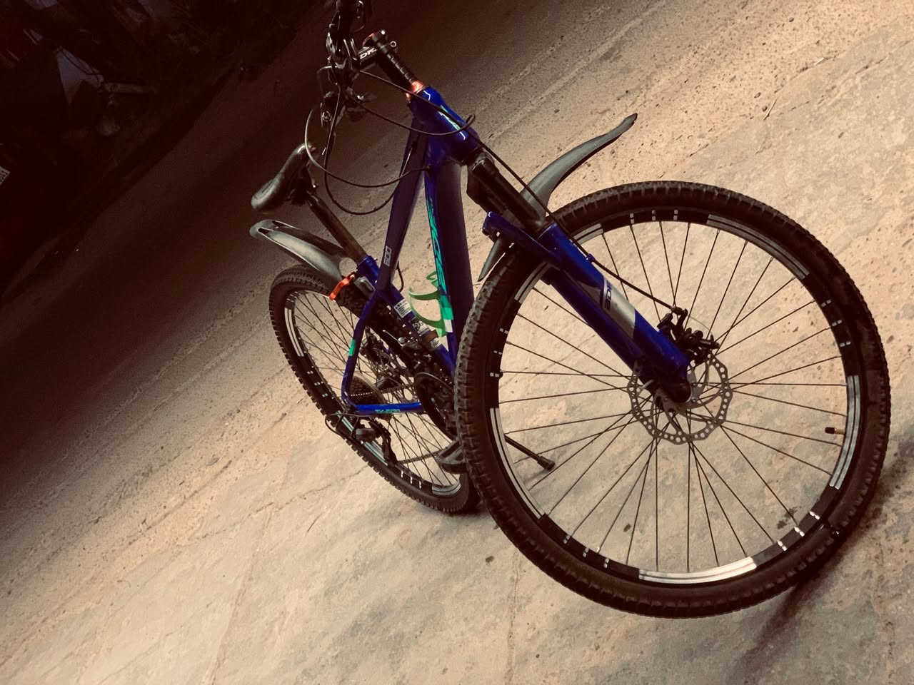 باسكل حجم ٢٧للبيع كامل مكمل نقص فقط بريك امامي وستاند السعر ٦٥وبي مجال المكان بغداد الغزالية قرب جامع ام القرى


**إذا كنت صاحب هذا الإعلان وتريد حذفه لأي سبب، رجاءا أرسل رسالة إلى الدعم الفني**