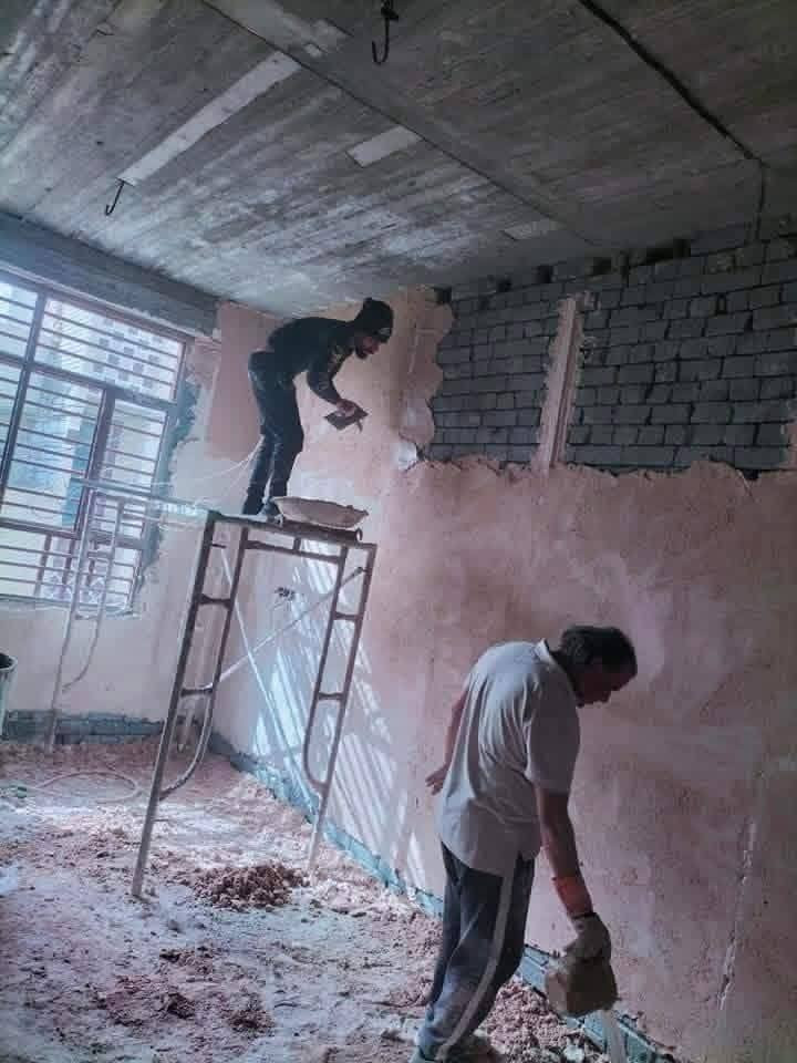 يا الله سلام عليكم خلفه لباخ جص وبورك وسمنت شغل درجة أولى ليزر وكبان شرطط ذا مو الركن يجرح الك عشر مترات واكعه فحص مهندسين كادر كامل البيت اطب على مايطول شغل مستمر مو يوم اطلع ويوم اكعد مكاني كربلاء***********
