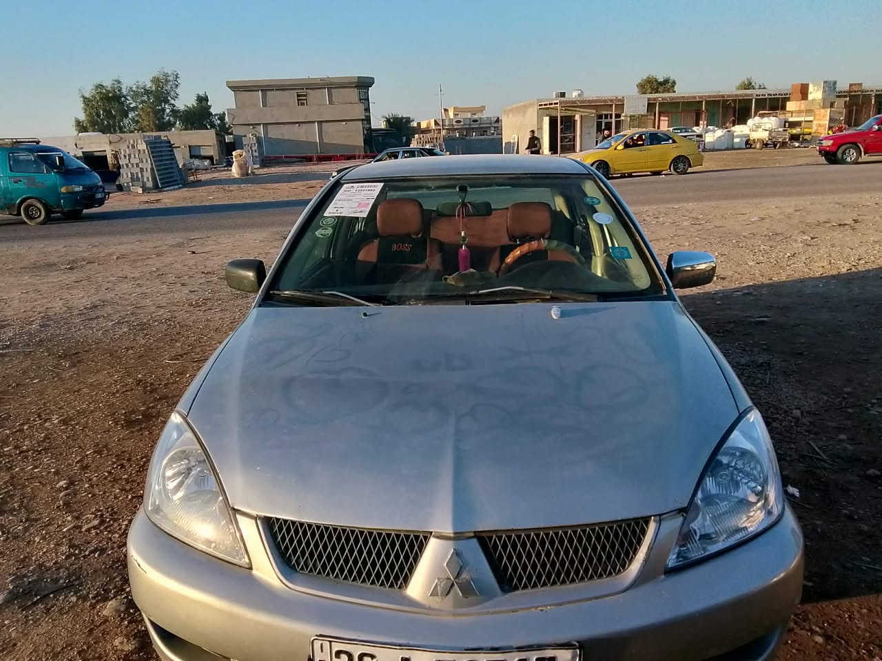 لانسر موديل ٢٠١٠ رقم  ديالى  سياره خير من الله بيع مستعجل سعر75 ورقه وبيهاا مجال للطيبن ***********هاذا رقم صاحب سيارة والشراي بخدمته
