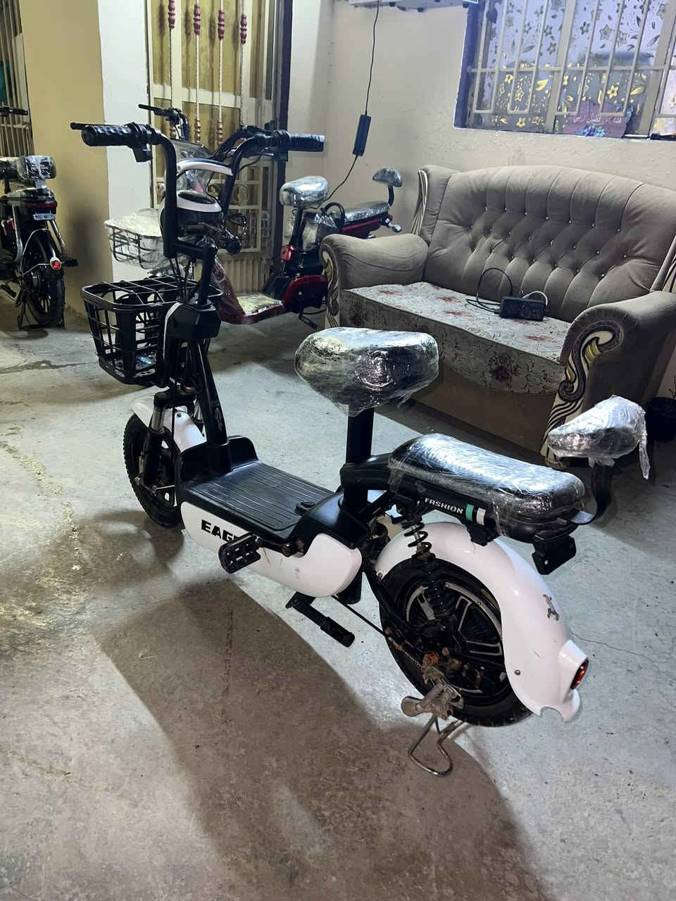 سلام عليكم دراجه حجم ١٦نضيفه خير من الله الدراجه مامتعوبه مال بيت  سعرها ١٨٠ مكاني بعقوبه تحرير الستفسار اتصال برقم ***********
