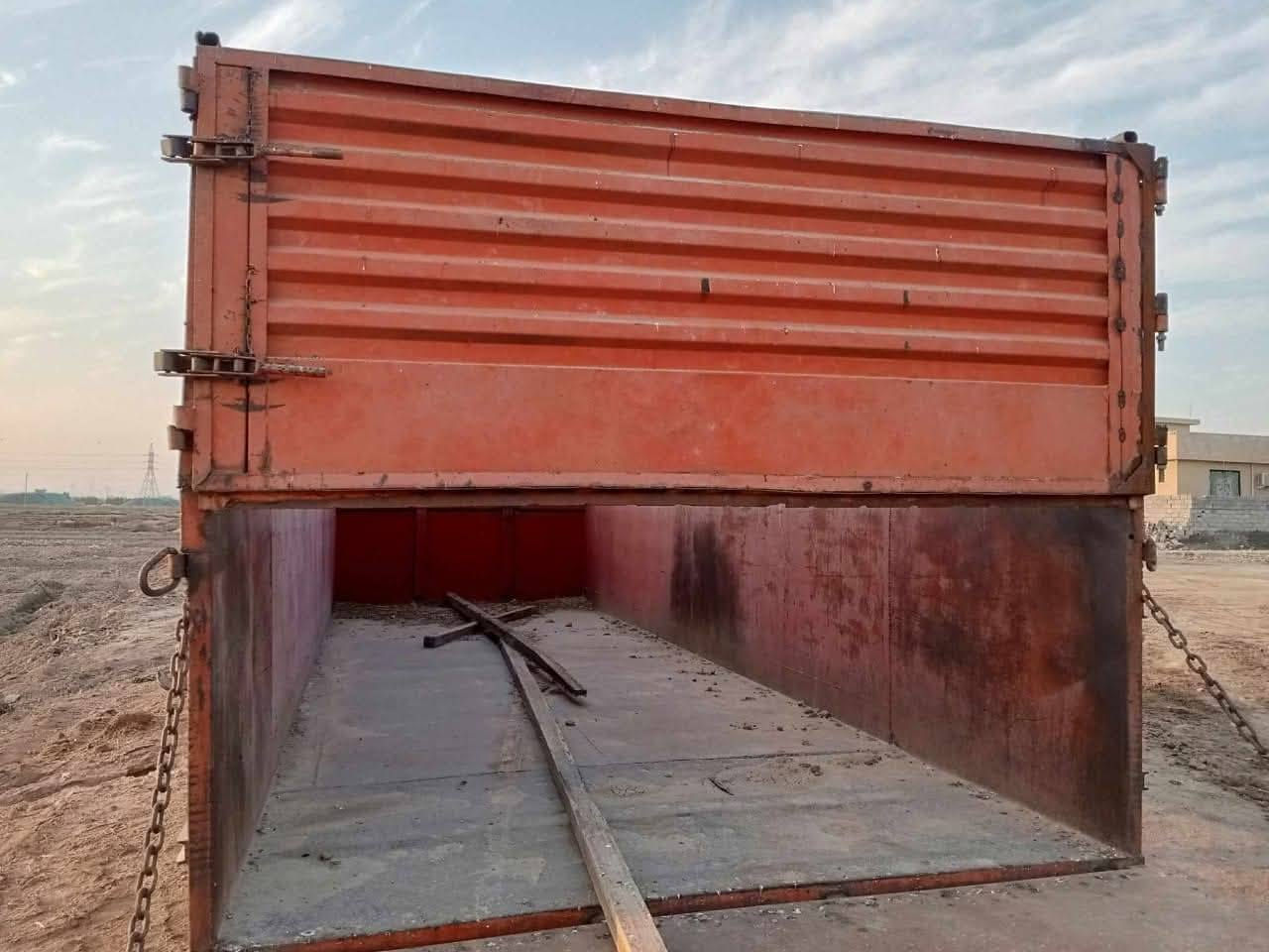 السلام عليكم بدي شاصي سكانيا للبيع***********
