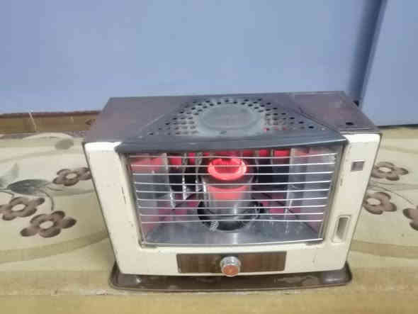 السلا عليكم اخوان صوبه عشتار للبيع اي عيب مابيه بشرط لا طلع هيس ولا غاز اي عيب مابيه بشرط السعر ٥٥ الشراي يجي خاص او يتصل ***********
