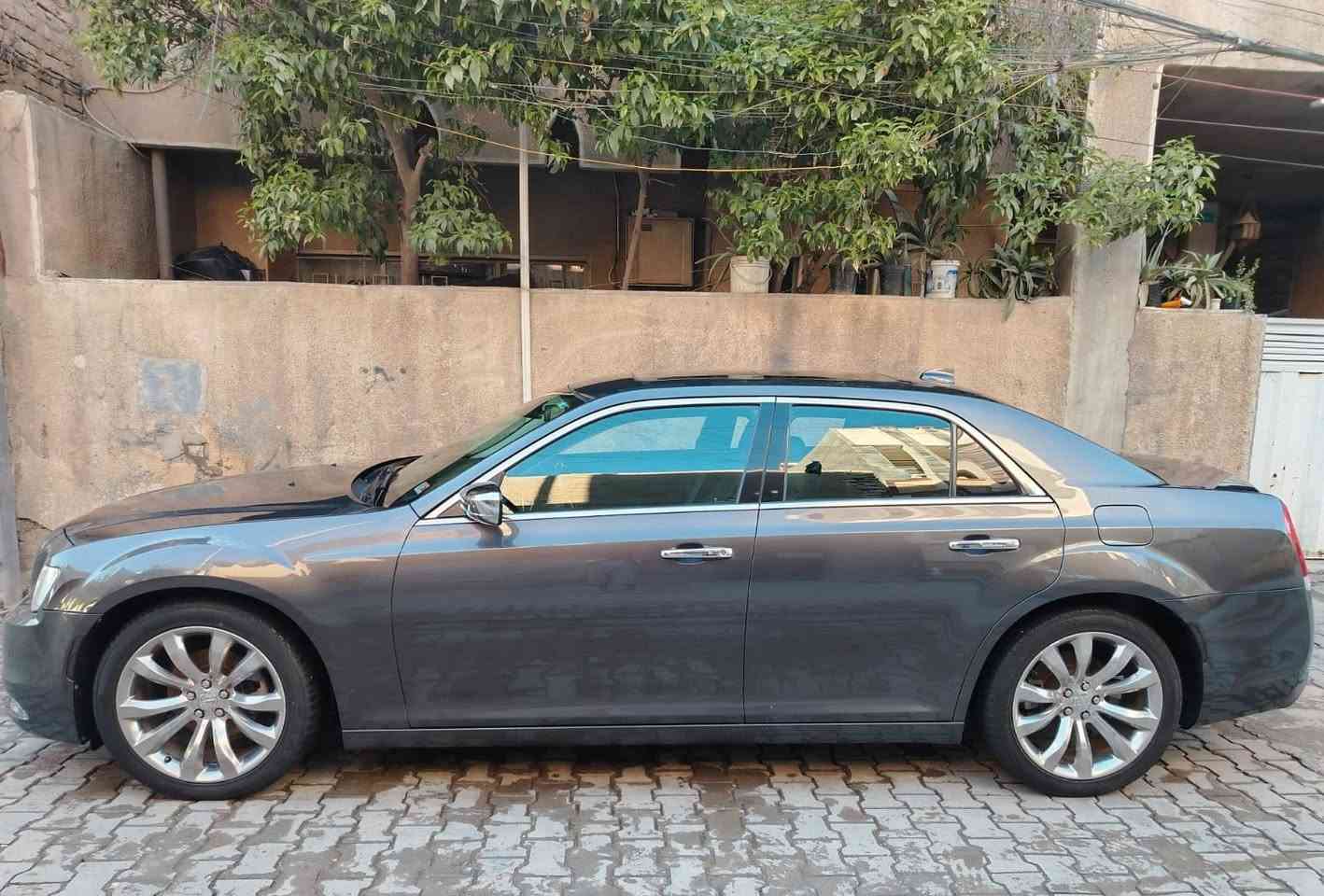 السلام عليكم
أوباما موديل 2018 فئة Limited
رقم نينوى رقم مميز  
فول مواصفات
- بصمة (عدد 2)
- بانوراما
- شاشة Carplay
- كشنات كهرباء
- كشنات تدفئة تبريد
- فول تحكمات ستيرن
- كشنات جلد
- تشغيل عن بعد
- دخول ذكي
- ابواب بصمة
- يدات نيكل
- ويل حجم 20 مكسيكي
- زوج تايرات جديد شادلها
- ماشية 159 ميل حقيقي
- السيارة بحالة الوكالة حادثها فقط دعامية خلفية وبارد فقط بالجاملغ الخلفي ( صور الحادث مرفقة بالمنشور)
- السيارة دخول جديد لا مشتغلة خط ولا ماشية بالعراق
- السيارة كاملة دينار متصرف عليها
- مكان السيارة بغداد - الحرية *********** متوفر واتساب
