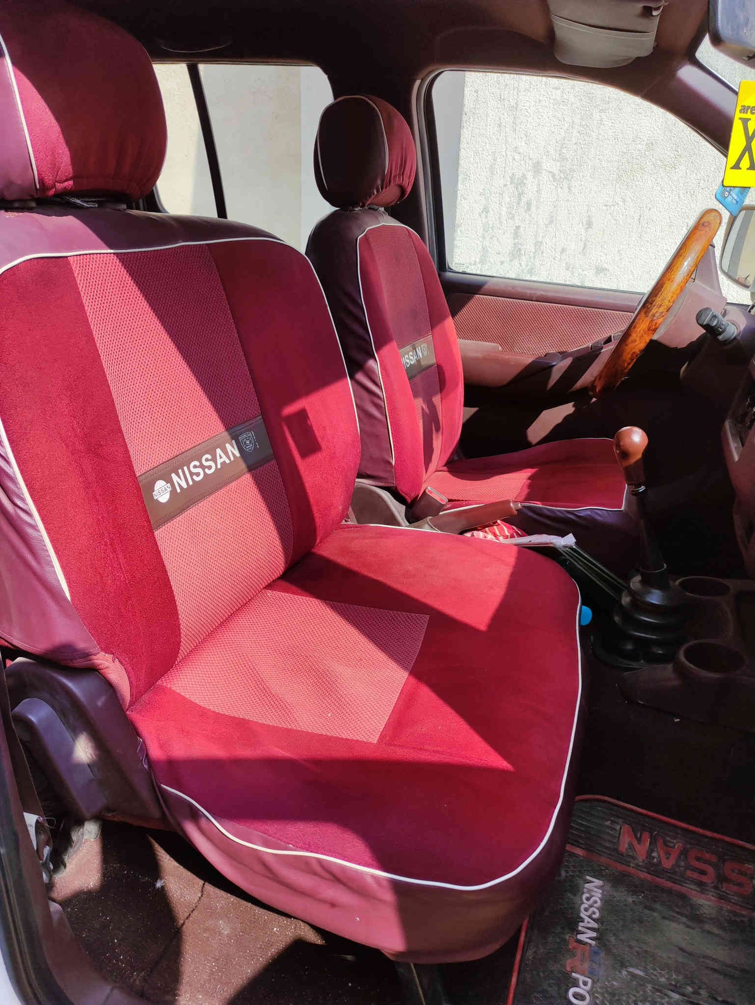 السلام عليكم نيفارة للبيع موديل 2008/ سعر 77 / ***********
