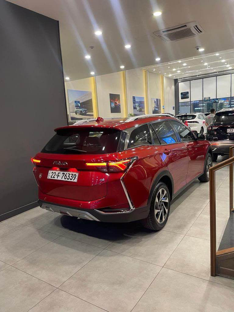 دونكفين 2022 مواصفات فول 
محرك 15 توربو 
كير و محرك نيسان 
ماشي60.000 كلم 
كيج الكتروني 
شاشة كبير 
تبريد مركزي 
تبريد لمس 
3 مودات سياقة (ئيكو - نورمال - سبورت)
بريك كهربائي
سيارة بدون ضرر (كلين تايتل)
سعر135$ بي مجال
*********** أربيل, العراق
