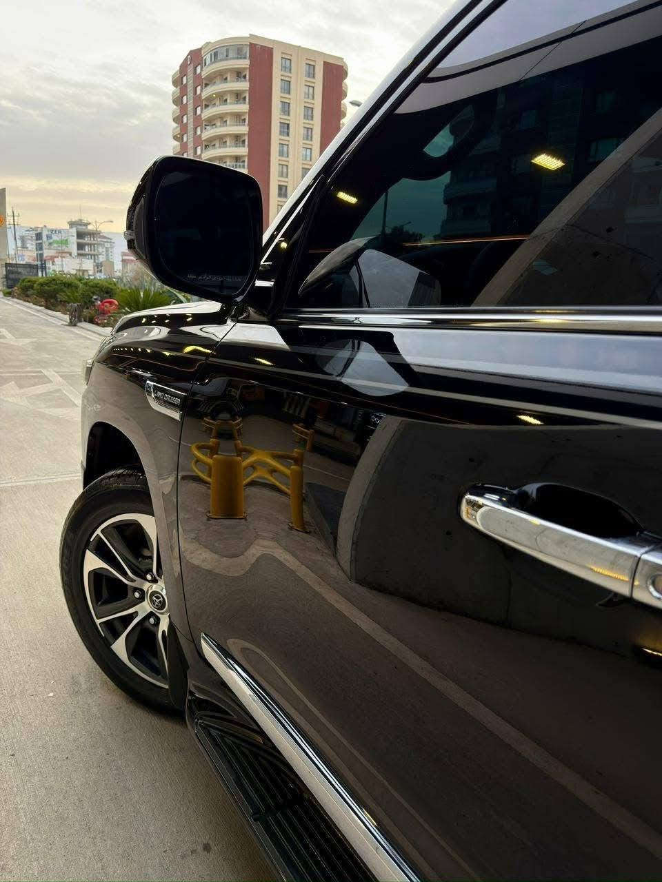 ‭Toyota Land Cruiser 2020 Grand Touring _V6
لاندكروز GR 2020 للبيع لون اسود مضلل وكالة ساز اصل اعلى فئة كراند تورنك 6 سلندر مكينة 4000 المرغوب السيارة مال جناي ومصروف عليها هواي السيارة مكفولة كفالة عامة لا ضربة لا صبغ لا تبديل لا شخوط وكير مكينة كفالة على وضع الشركة وموجود سونارها وماشية 69 الف مغلفها ppf بالكامل يم كار كلوب وضمان 5 سنوات شديتلها شاشه وكاله ب 500 الف صيانتها كله بالشركة مال ساز بدلتلها فيت بم عبوة كاملة وتنضيف نوزلات وبلكات بمليون وربع السيارة رقم اربيل باسمي تحويل ثاني يوم جام مضلل قانوني وبيها كارت مال تضليل السيارة جاهزة وكل نقص ماكو رايدها ب560 ورقة ومجال بسيط حك الجية مكاني بغداد كفائات السيدية وهذا رقمي***********
