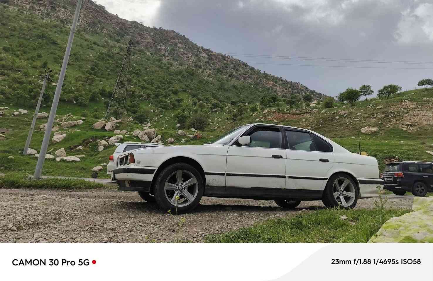 بي ام دبليو رقم صلاح الدين مشروع وطني موديل ٨٨ سنويه لحد2027 
حجم ٥٢٠ كير عادي محرك مسكر عدل لاصرف ولابخار تخم تاير جديد ويل هامان ١٧ تو سايز 
بريكAbs منضومه زنون عالي وناصي باتري جديد 
٤ جام كهرباء ترايك وين مايعجبك صدر امامي جديد الخلفي نص عمر غراض التبريد كامله بس تحتاج ربط السياره بيها ضربه من الامام ومصلحه وبيها اماكن صبغ ابيعلك مصبوغ عام  تجي وتشوفها وتشلع عيوني لان اني مااعرف بيها هوايه تريد تحويل تريد وكاله بكيفك السعر ٤٨ وبيها مجال مكان السياره كركوك 
***********
